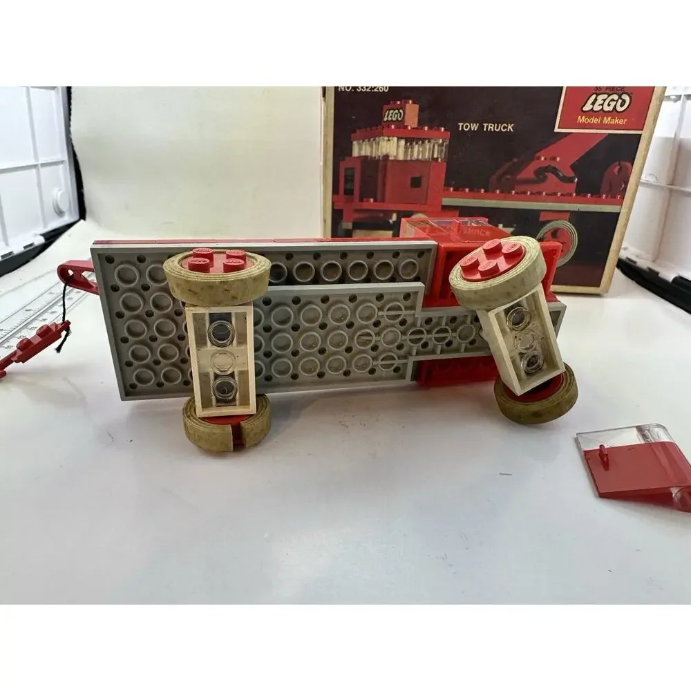 LEGO System Vintage Set 332 TOW TRUCK OPENED all pieces Error Read Description
